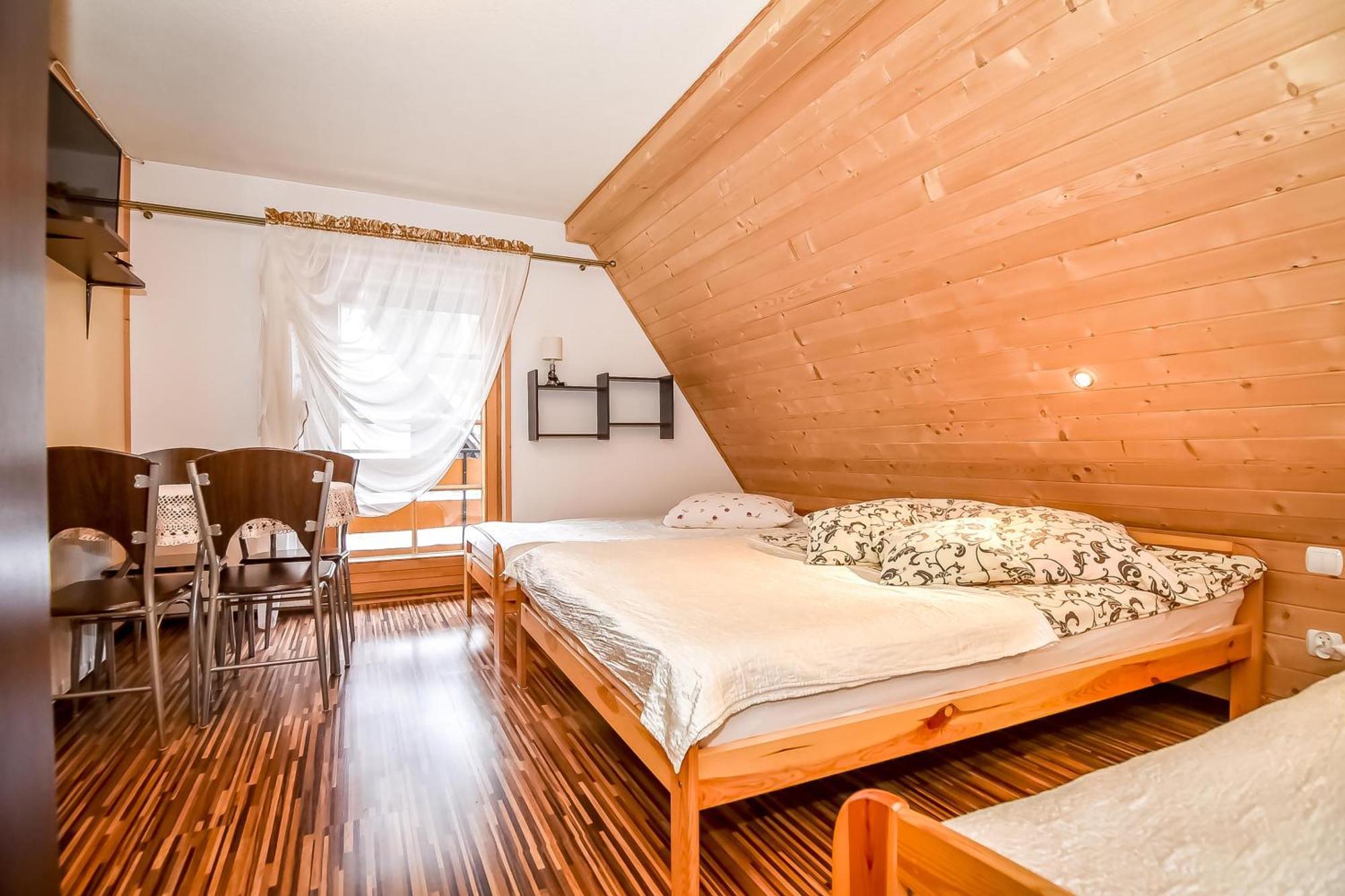 Ciukrowa Chatka Sauna & Jacuzzi 波罗宁 外观 照片