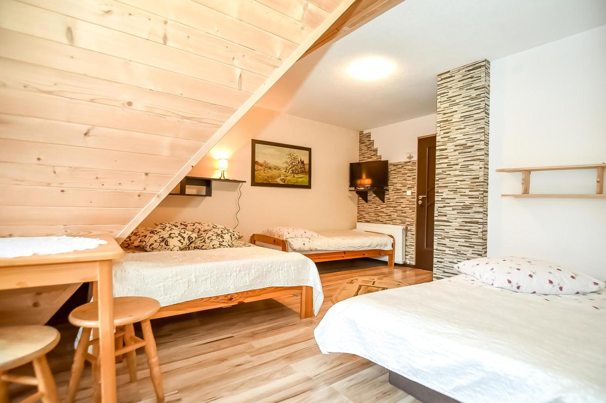 Ciukrowa Chatka Sauna & Jacuzzi 波罗宁 外观 照片